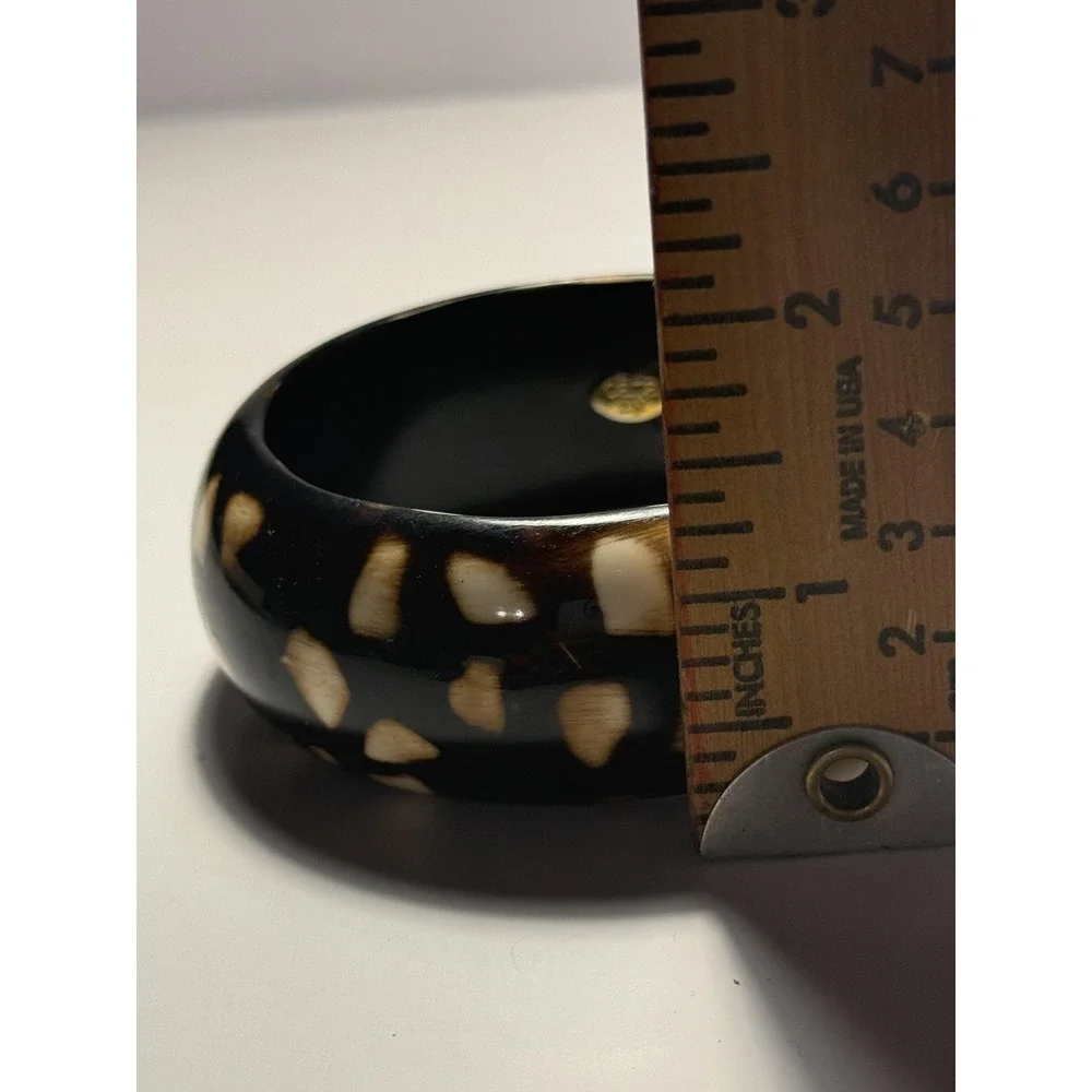 Cara‎ NY Chunky Bangle Bracelet Black Resin 8 Inch Cream Inlay Boho Statement